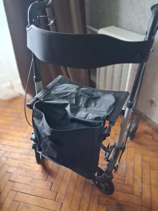 Продам дорослі ходунки