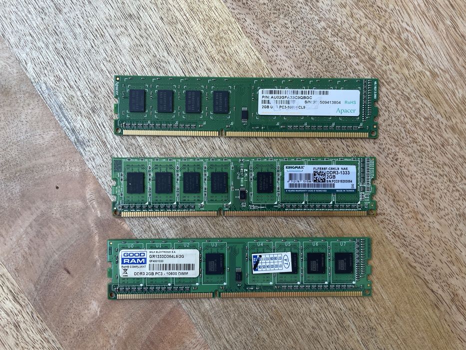 Оперативна памʼять DDR3 2Gb б/в