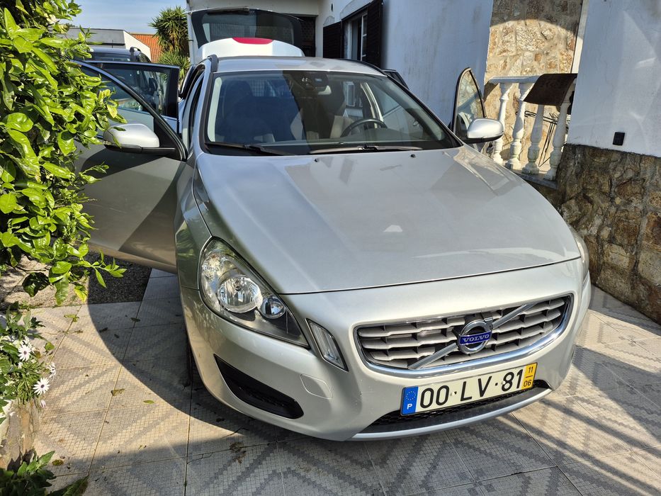 Volvo V60 D2  1.6d drive Momentum  carrinha Nacional