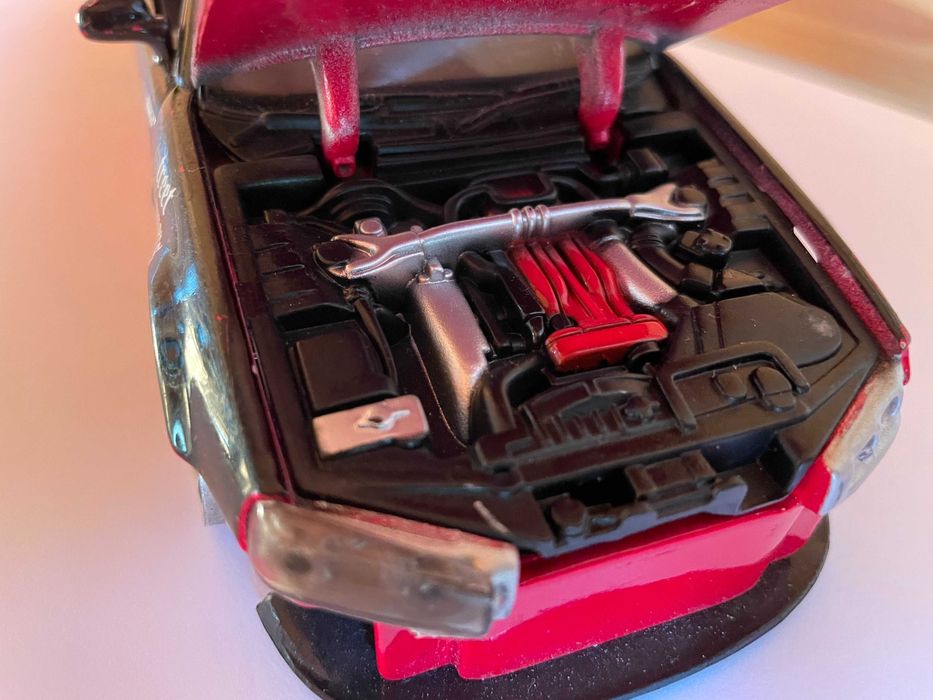 Модель мотоцикла 1:24,та Nissan Skylin (на запчастини ) можливий обмін