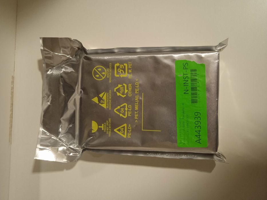 Жорсткий диск Synology об'ємом 4 ТБ,7200 rpm.