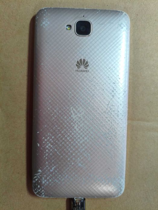 Huawei y6 Pro Tit-u02 битый