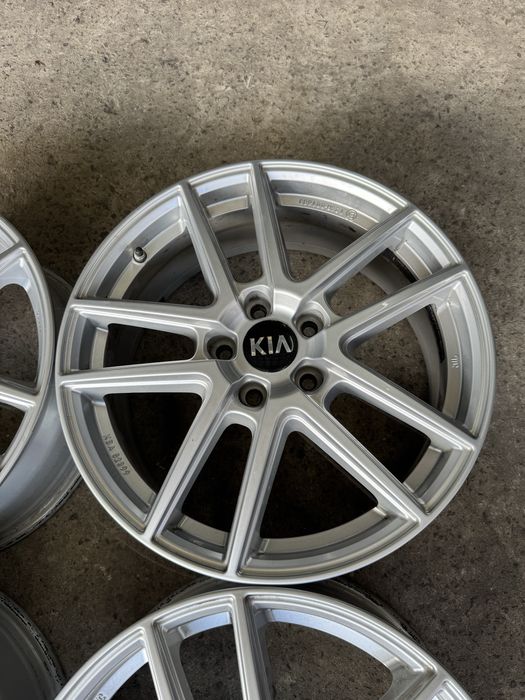 Диски 5*114.3R18 Kia Sorento,optima,niro