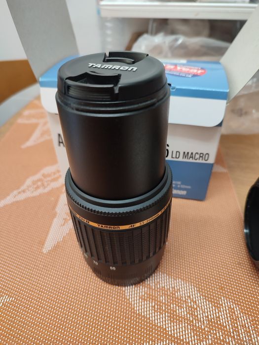 Vende se Lente TAMRON 55-200