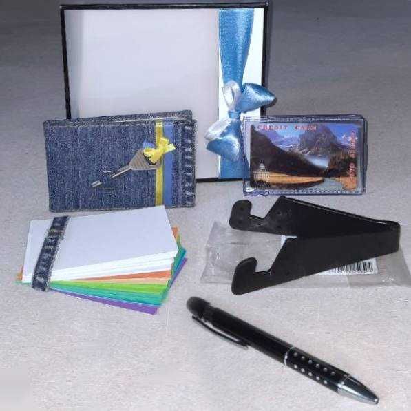 Набор мужчине - подставка мобильного, блокнот паролей Password book