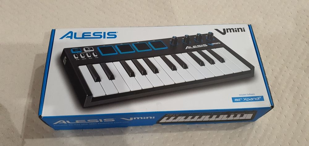Teclado Alesis V mini