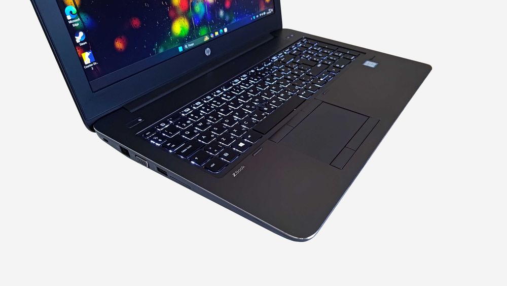 потужний HP i7-7820/16gb/256ssd+500hdd/nVidia quadro m2000m іровий