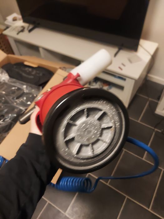 Пневматичний заклепочник FAR