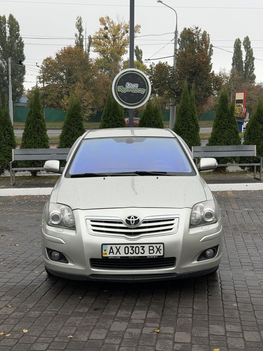 Продам Toyota Avensis 2007 год