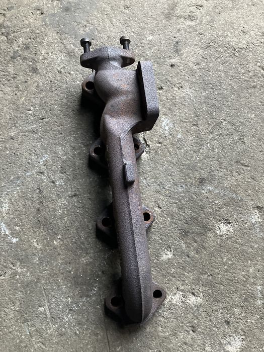 BMW E87 - kolektor wydechowy