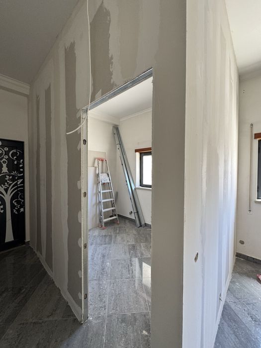T1+1 for Sale - Av. Beato Nuno 62, 2495-401 Fatima