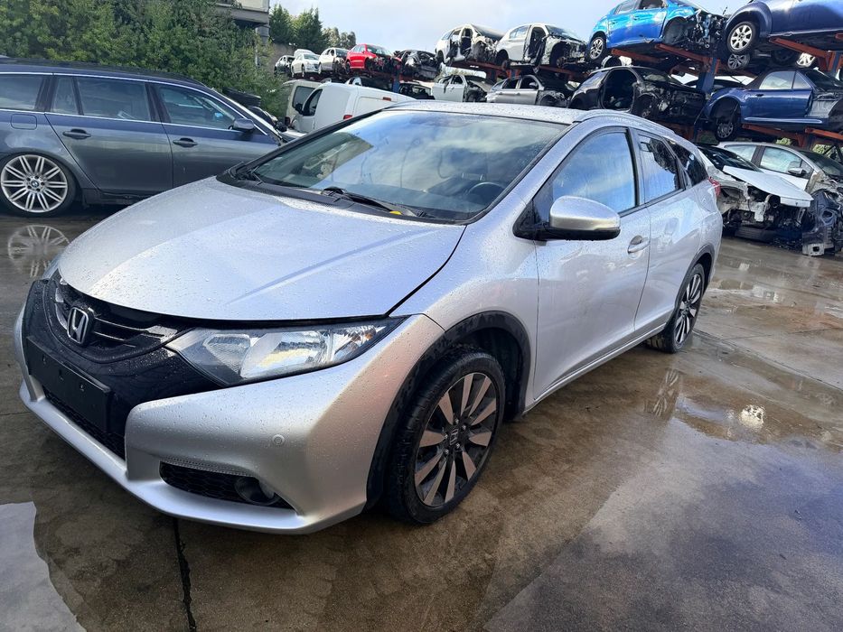 HONDA CIVIC TOURER 1.6 I-TEC DE 2015 EM CENTRO DE ABATE (FIM DE VIDA)
