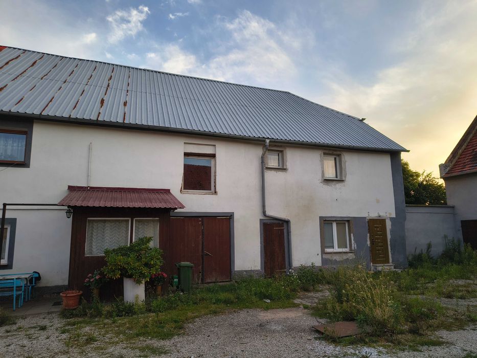 Dom – Świebodzice, Osiedle Sudeckie - Widok 2