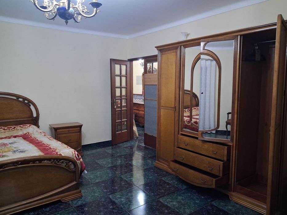 Arrendo quartos a estudantes