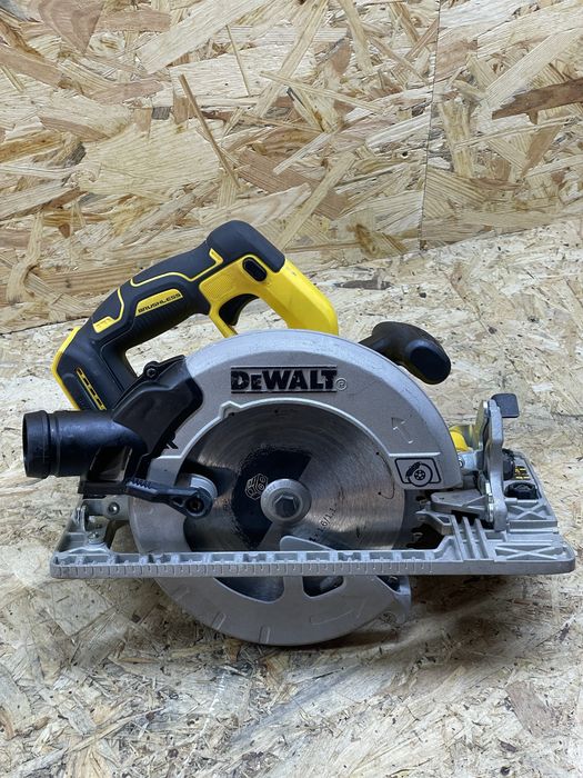 Pilarka tarczowa Dewalt