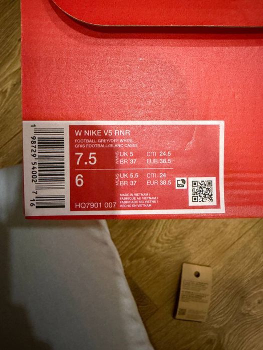 Жіночі Кросівки Nike 38 розмір