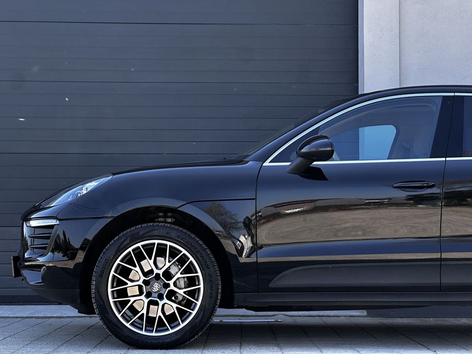 Porsche Macan S