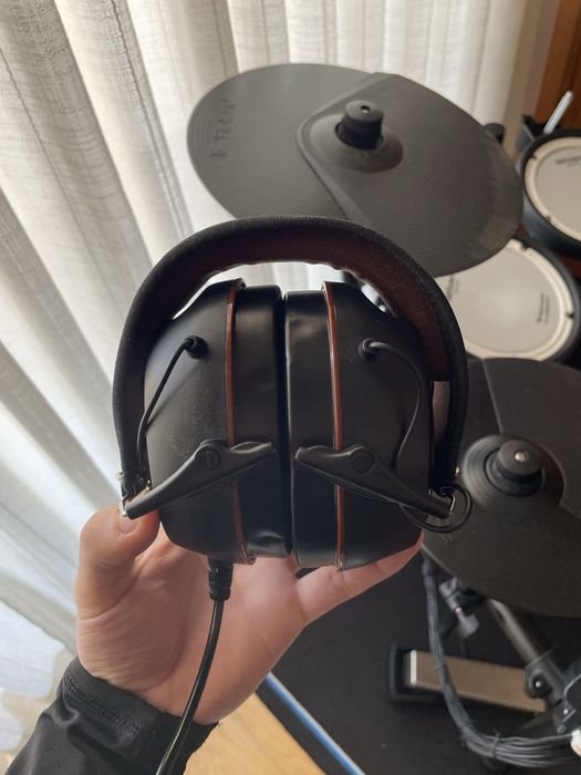 Auscultadores para Bateria Eletrónica: Behinger DH100