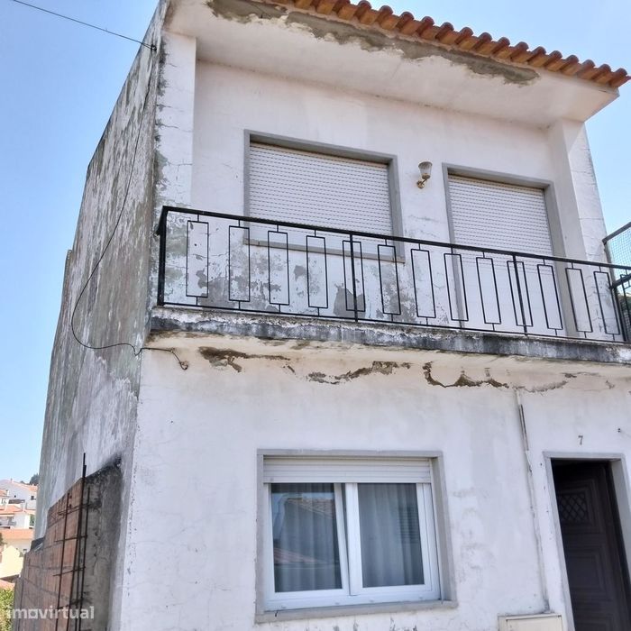 Moradia T-5 pronta a habitar Maiorga -Alcobaça-Nazaré Leiria