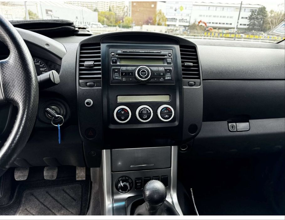 Nissan Navara 2.3 dci 190 CV king cab