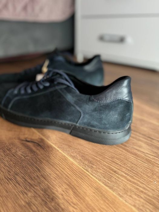 туфлі кеди боти шкіряні