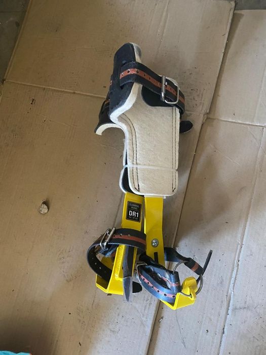 Estribo DR-1 praticamente novo