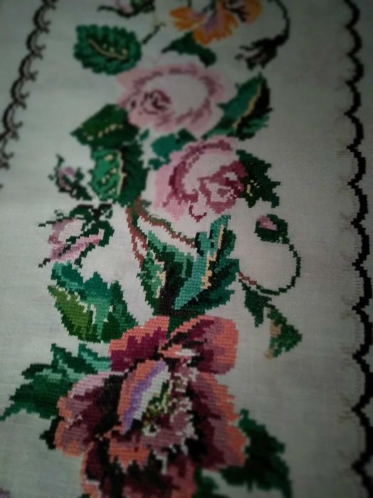 Обмін на саджанці лохини Вишивка квіткове панно автентичне  рукоділля