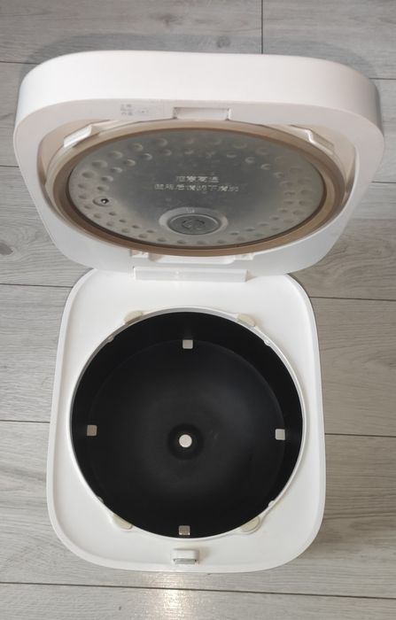 Рисоварка мультиварка Xiaomi Mi Rice cooker 4L