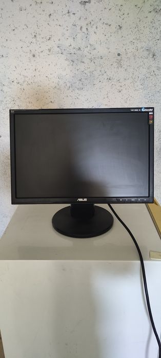 LCD Asus 19" usado