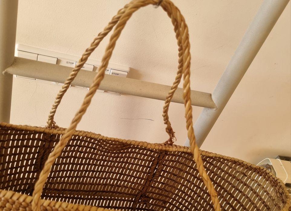Cesto decorativo em cor natural