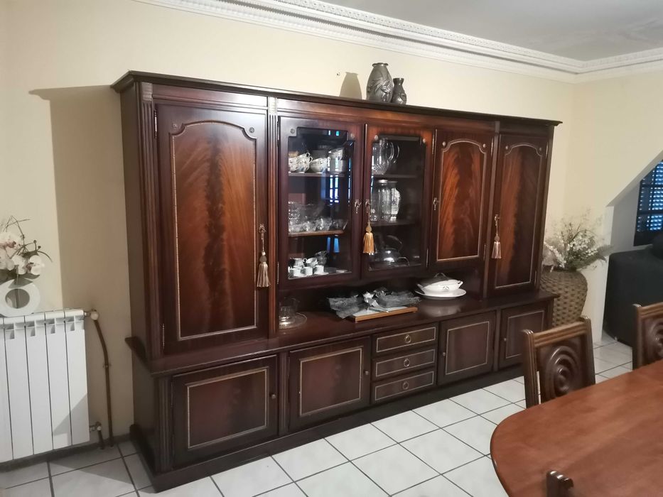 Móvel de sala em bom estado..