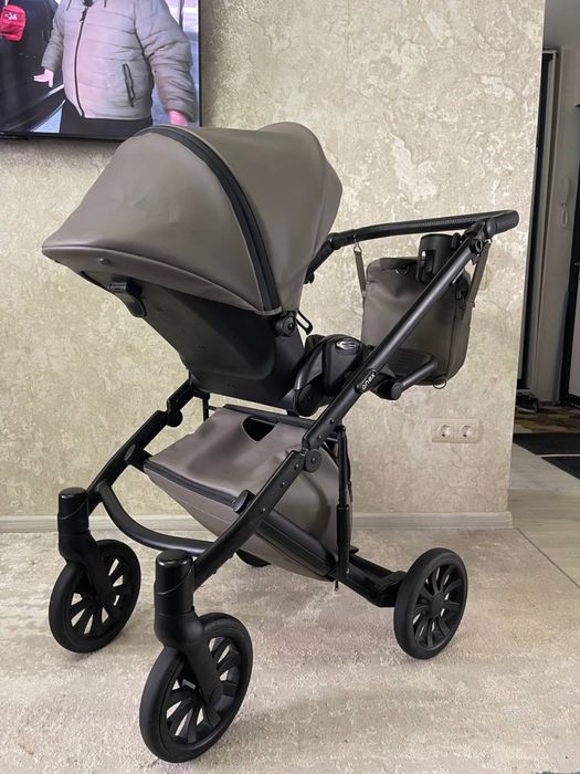 Продам коляску anex e/type