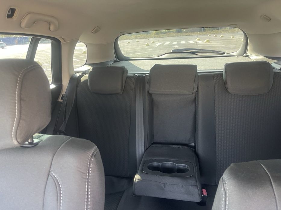 Рено Лагуна 3модель 2010р універсал пригнана з Європи