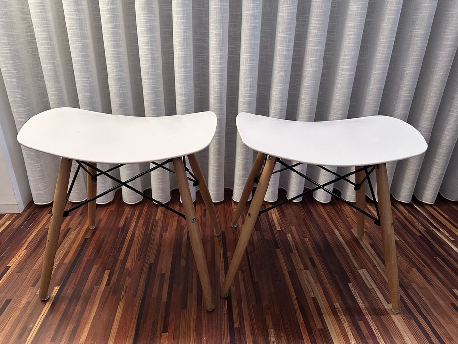 2 Bancos jantar - Design Escandinavo