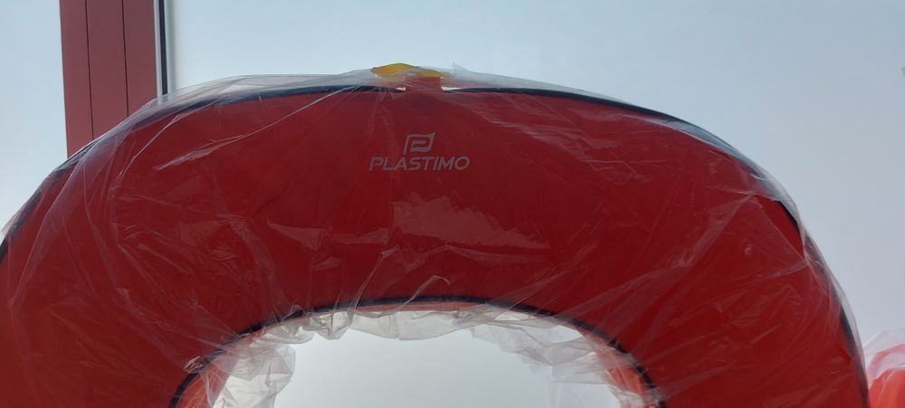Boia flutuante tipo ferradura