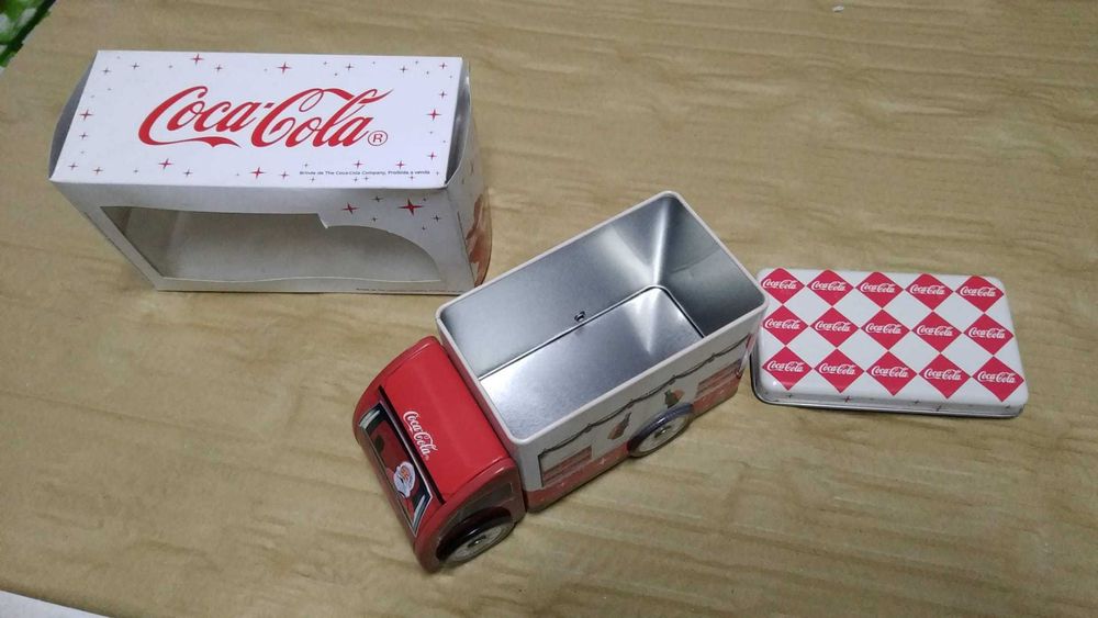 Carrinhos Coca Cola com Caixa
