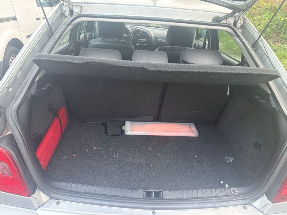 Carro xsara 1.4 2001