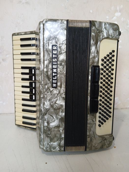 Вельтмейстер Стелла 3/4 80 басів