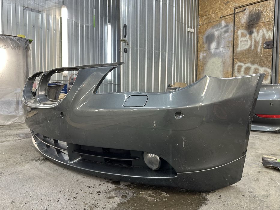 Продам бампер е60 дорест повний комплект