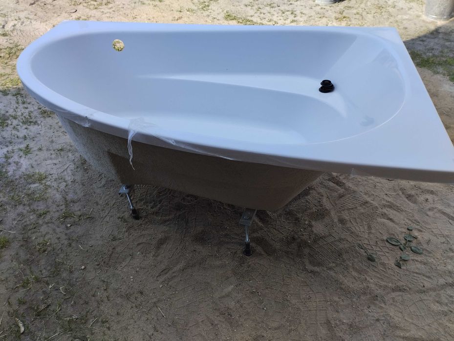 Nowa wanna Cersanit narożna prawa 150x95