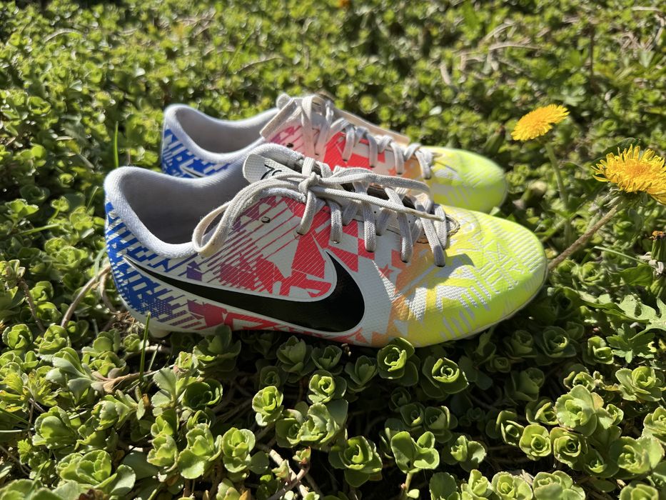 Дитячі футбольні бутси Nike Mercurial Vapor 13 Academy Неймар-молодший..