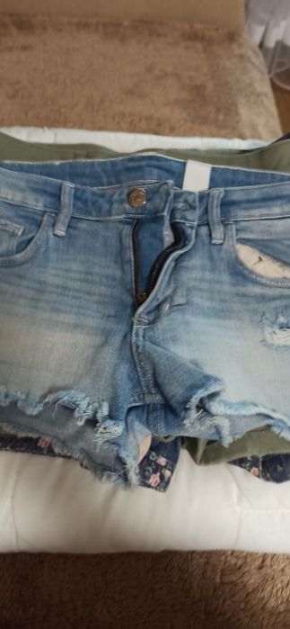 Шорти для дівчинки.