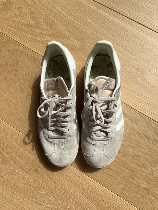 Beżowe Gazelle Adidas Originals