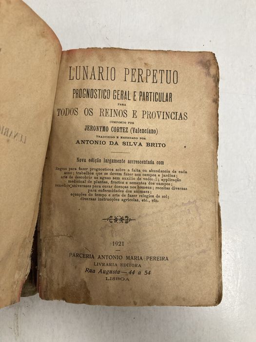 Livro "Lunario Perpetuo", de Jeronymo Cortez