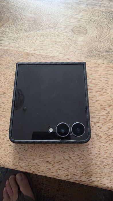 Samsung Galaxy Flip 7