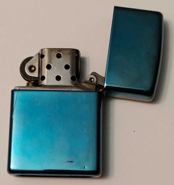 zapalniczka Zippo rocznik 2006