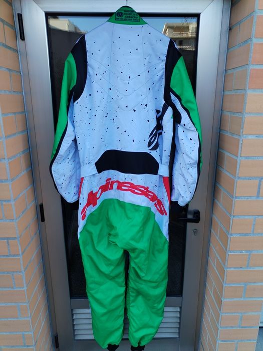 Fato Alpinestars FIA válido - 2029 - macacão karting