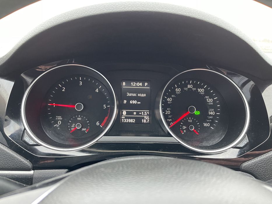 Volkswagen JETTA комплектация SEL год выпуска 2015