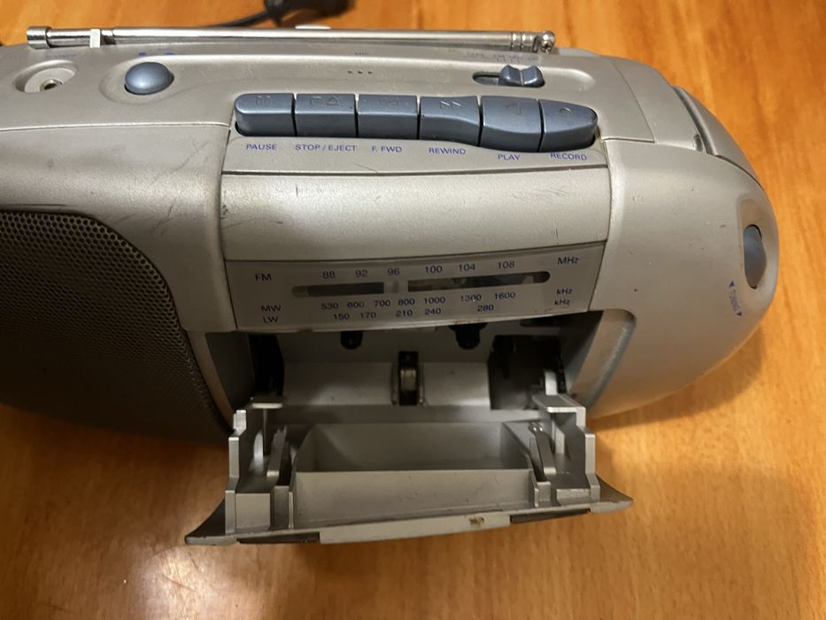 Radiomagnetofon Thomason