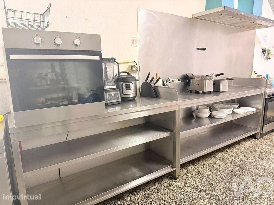 Café / snack-bar em Quarteira de 145,00 m2
